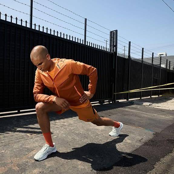 Nike Men`s LEGEND ESSENTIAL 3 NN Light Silver/ Summit White DM1120 008 Size UK 12 (SA 12)