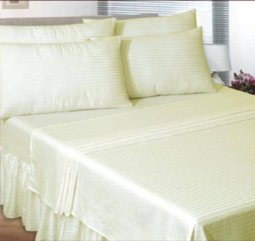 KING SIZE **SEXY STRIPED IVORY SATIN SHEET SET .