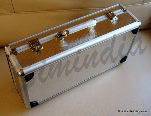 Watch briefcase for  watches.. with 18 velvet compartments