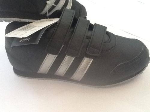 Adidas trainer CF K Size UK  11K (kids size)