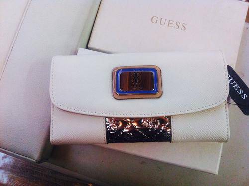 Guess Wallet- White Multi