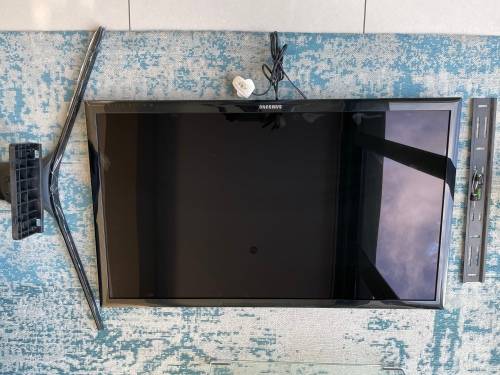 Samsung 40` Full HD LED TV