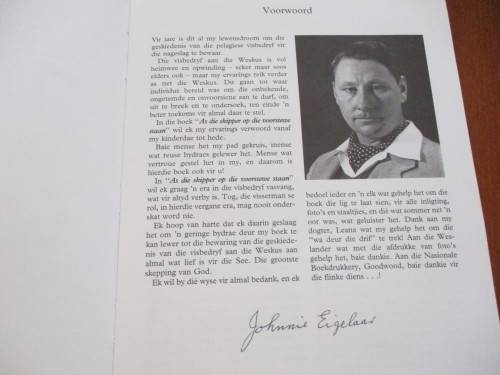 Geteken. AS DIE SKIPPER OP DIE VOORSTEWE STAAN! Johnnie Eiegelaar