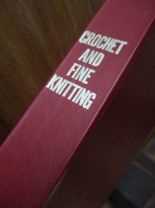 CROCHET AND FINE KNITTING by E.E. Visser