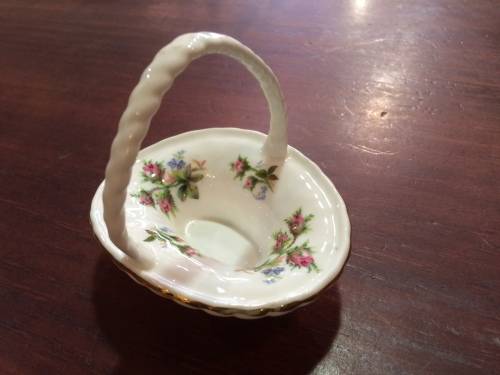 ROYAL ALBERT 'MOSS ROSE' BASKET AND BOWL