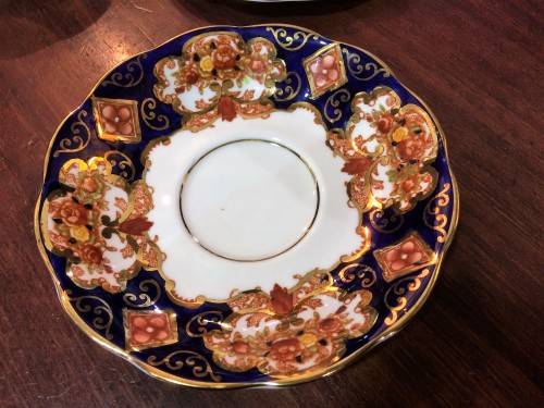 ROYAL ALBERT 'HEIRLOOM' TRIO