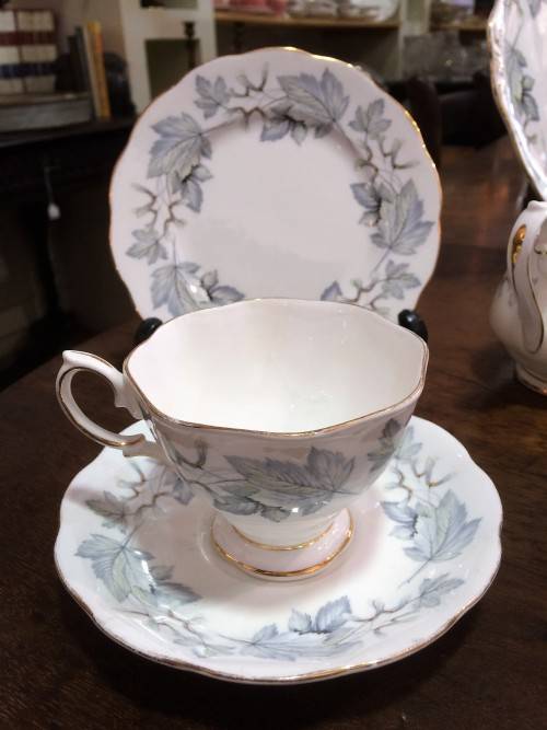 ROYAL ALBERT 'SILVER MAPLE' TEA SET