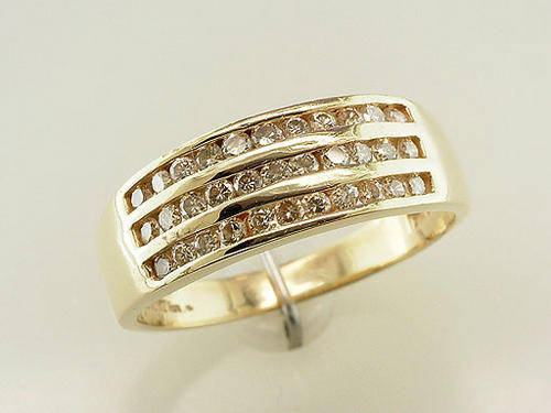 18ct gold 0.33cr Round Brilliant Cut,Real Diamond ring