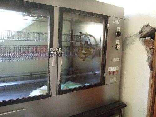 CHICKEN ROTISSERIE  24 BIRD price +- R14000