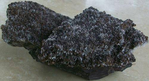 Kuruman olmeite and bultfonteinite crystals on matrix-rsa-828g