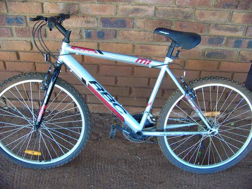 MEN MOUNTAIN BIKE