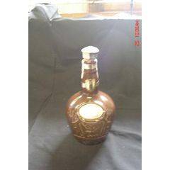 ROYAL SALUTE SCOTCH WHISKEY BOTTLE