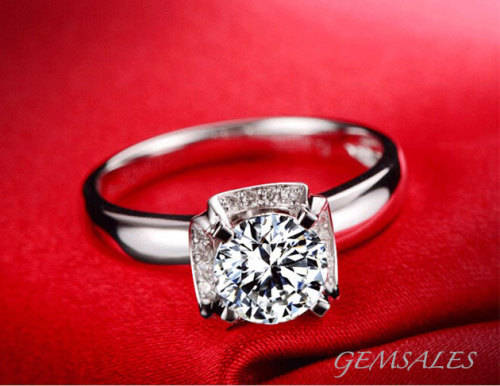 #NEW ARRIVAL# PETITE & STUNNING SIMULATED DIAMOND RING   ~STAMPED S925~ SIZE N - 6 3/4