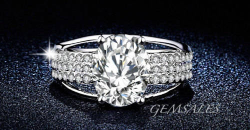 SIMULATED DIAMOND RING WITH MICRO INLAY  *SIZE 6 3/4 - N *