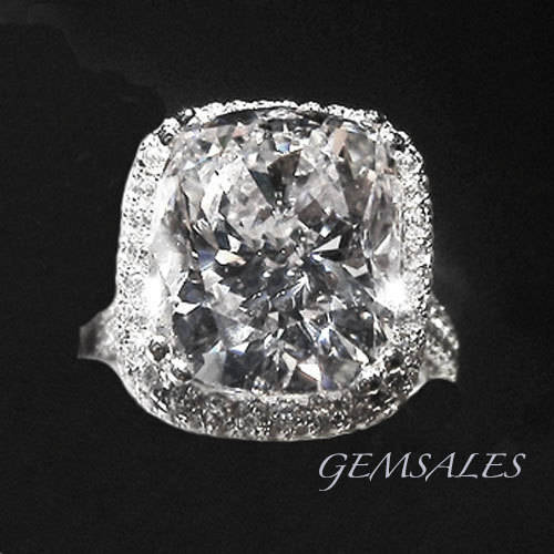 #NEW ARRIVAL# EXCEPTIONAL# SENSATIONAL# 8 CARAT SIMULATED DIAMOND RING-SIZE 8 3/4 - R (58mm)