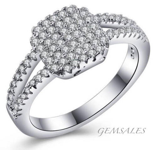 CLASSIC ELEGANT DESIGN CZ RING - SIZE  6 3/4 - N
