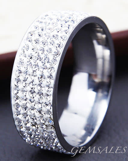 HOT FASHION !!!  ***SWAROVSKI  CRYSTAL***   RING SIZE     8 - Q - 57mm