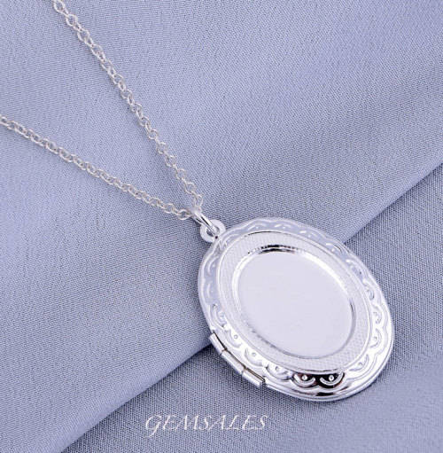SILVER ENGRAVED OVAL LOCKET NECKLACE #S925#    ***GIFT IDEA***