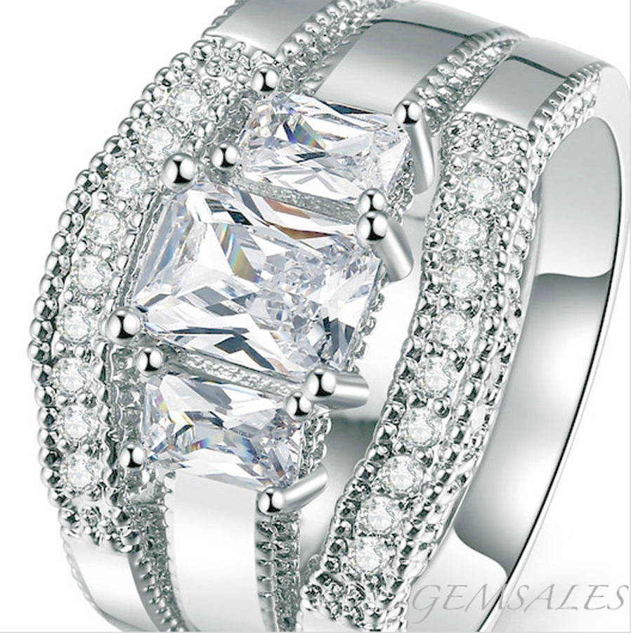 SPECTACULAR 1.06ct & 2 x 0.29ct EMERALD CUT SIM DIAMOND CZ WEDDING SET *18KGP*SIZE 8.75 - R - 58.5mm