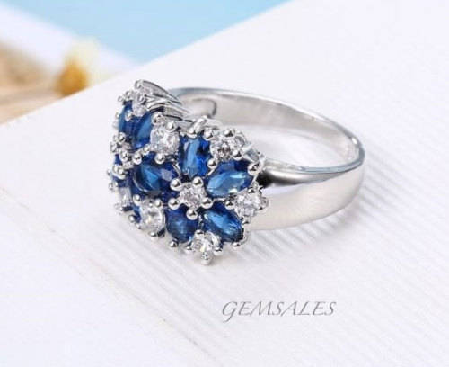 EXQUISITE ROYAL BLUE CZ IN FLOWER SETTING  *S925*    SIZE   6.75  -  N 1/2  -  54mm