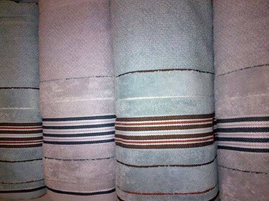 Luxury Textured bath sheet R80
