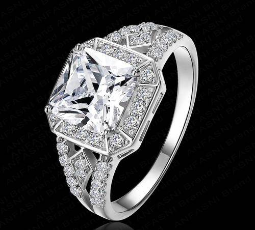 Exquisite 18K Platinum Plate Micro Inlay Clear Sim Diamond Ring- Size 7