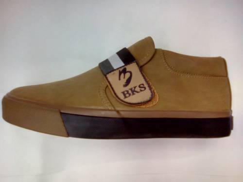 Mens Casual Soft Fabric Upper and Rubber Sole  - 6