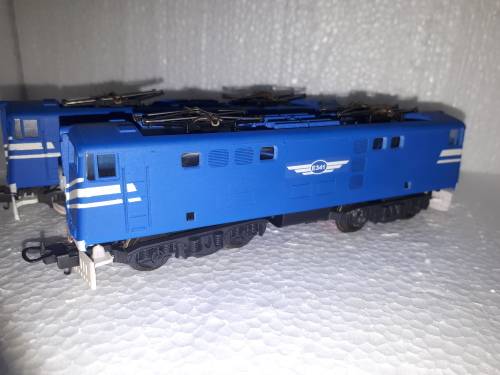 Customised Lima E5 loco and dummy - Blue train E341