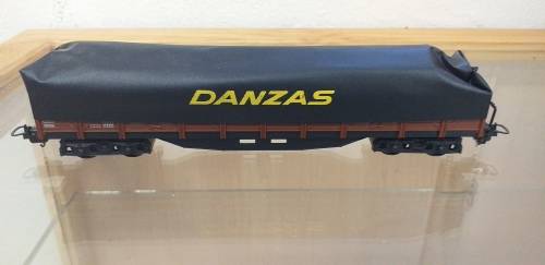 Lima Danzaz wagon