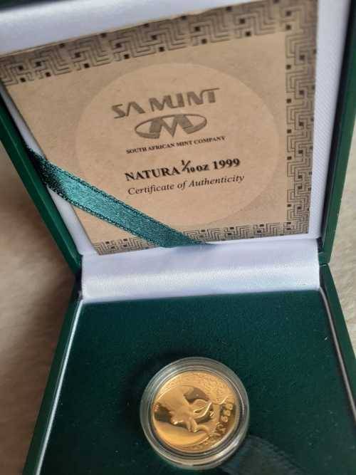 Assorted gold coins