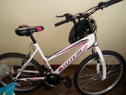 PRICE REDUCED - Totem 24 Inch Mountain Bike Plus Helmet