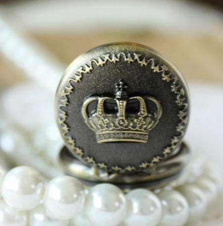 Fashionable Retro Mini Pocket Watch With Chain.