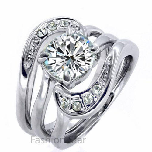 Fashion Jewelry Beautiful 18K GOLD PLATED RING!! Size 7 or O