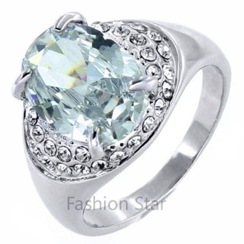 Fashion Jewelry Beautiful 18k Gold Plated Ring--Size 6.5 Or N