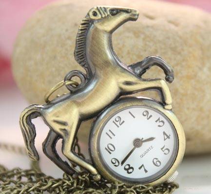 Fashionable Retro  Pocket Watch With Chain.