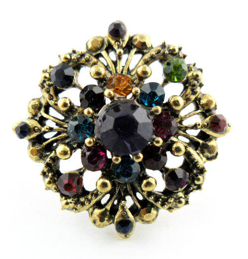 Lovely Lady's Dress Ring !