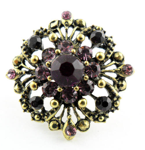 Lovely Lady's Dress Ring !