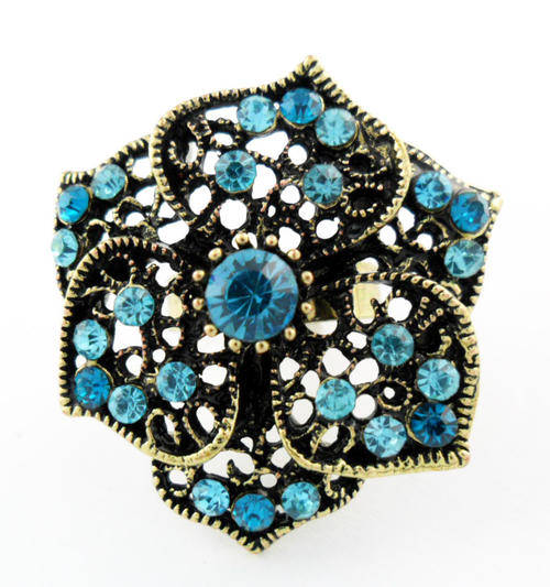 Lovely Lady's Dress Ring !