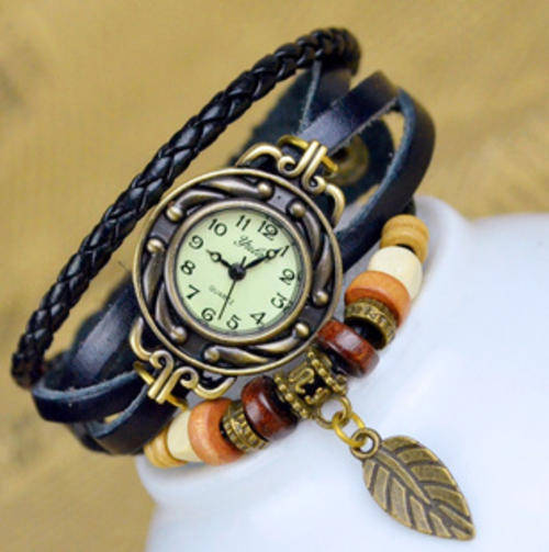 Hot Seller !!! -- European Fashion Genuine Leather Lady's Watch