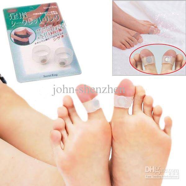 Pair of Body Slimming Silicone Magnetic Toe Rings Lose Weight Item