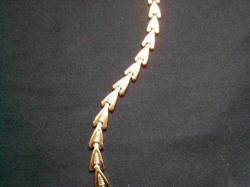ELEGANT LADIES BRACELET 9CT GOLD PLATED
