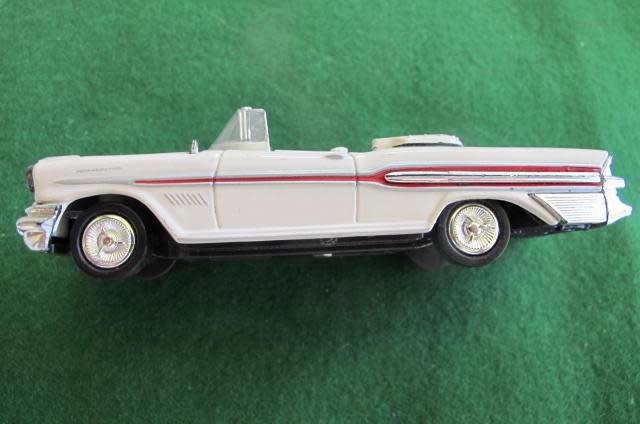 Chinese Cheapies - 1957 Pontiac Bonneville - Never Played No Box or Case
