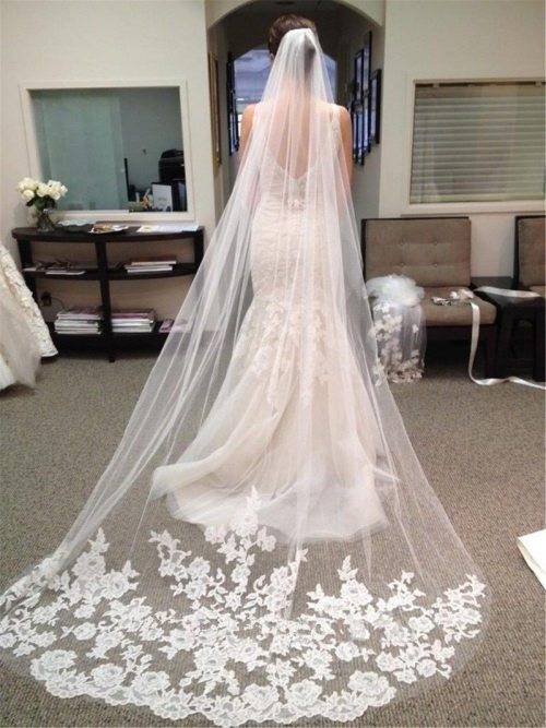 Wedding Accessories 2018 Appliques Tulle Long Cathedral Wedding Veil Lace Edge Bridal Veil with Comb