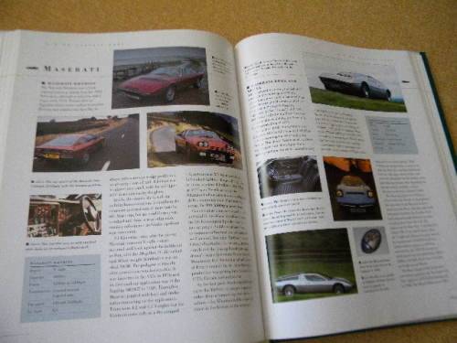 THE ENCYCLOPEDIA OF CLASSIC CARS From 1945 to 1975  by Martin Buckley