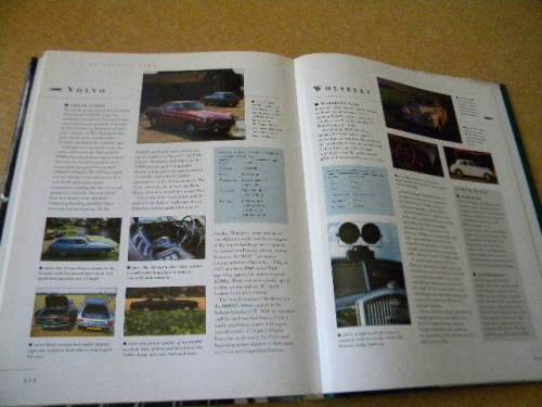 THE ENCYCLOPEDIA OF CLASSIC CARS From 1945 to 1975  by Martin Buckley