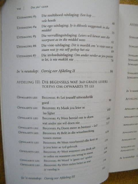 DIE 360° LEIER Ontwikkel jou invloed vanaf enige plek in jou organisasie  deur John C. Maxwell