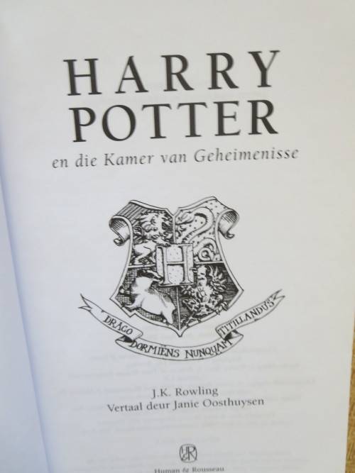 HARRY POTTER EN DIE KAMER VAN GEHEIMENISSE  deur J.K. Rowling