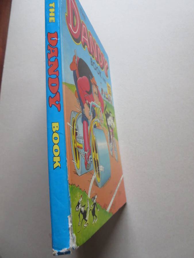 COMIC BOOKS: THE DANDY BOOK 1987  The Cycle Race