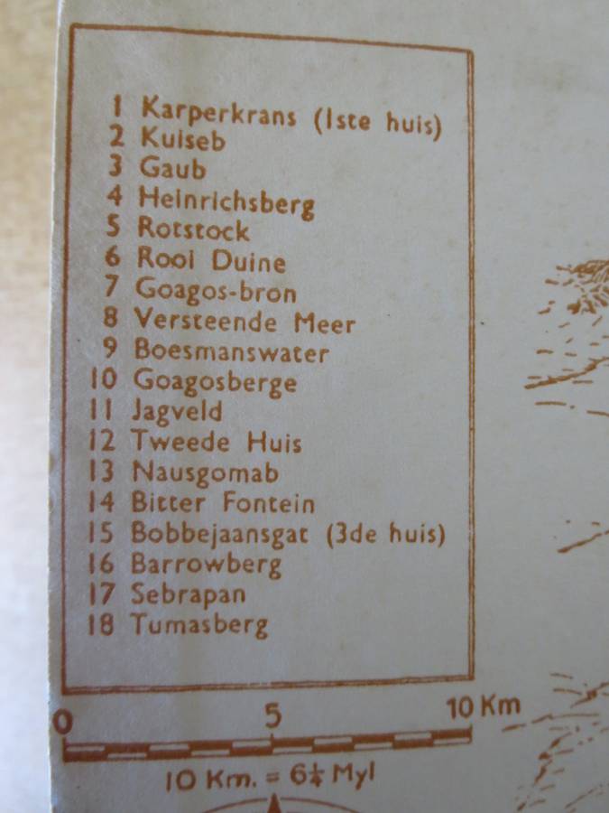 VLUG IN DIE NAMIB  deur Henno Martin