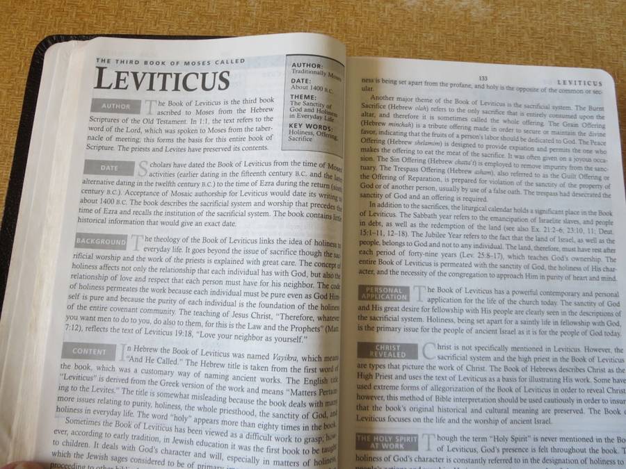 NEW SPIRIT FILLED LIFE BIBLE  Executive Editor: Jack W. Hayford  New King James Version